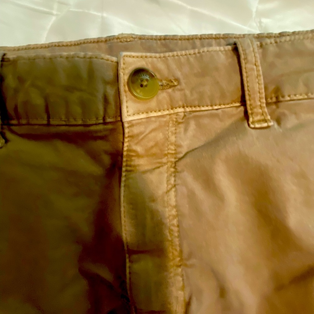 Khaki American eagle shorts /worn once